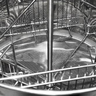 Medomet s nádobou Mellarius OptiLine 4 r. s 230V el. pohonom P52