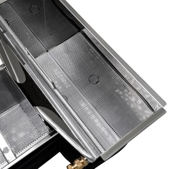 Varák na vosk s čističkou rámikov