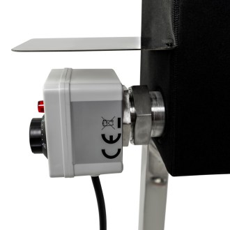 Varák na vosk s čističkou rámikov